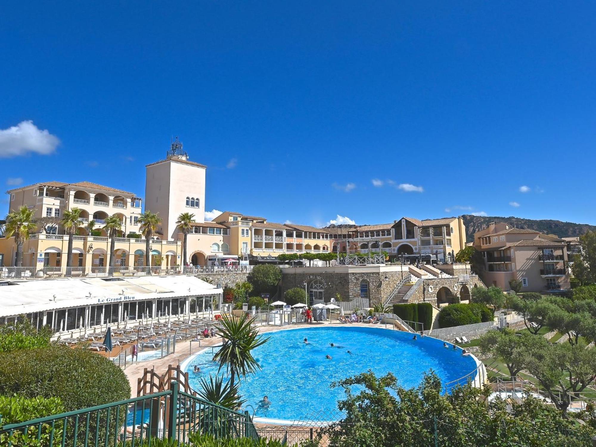 Apartment Village Cap Esterel - Le Village-52 By Interhome Saint-Raphaël Zewnętrze zdjęcie