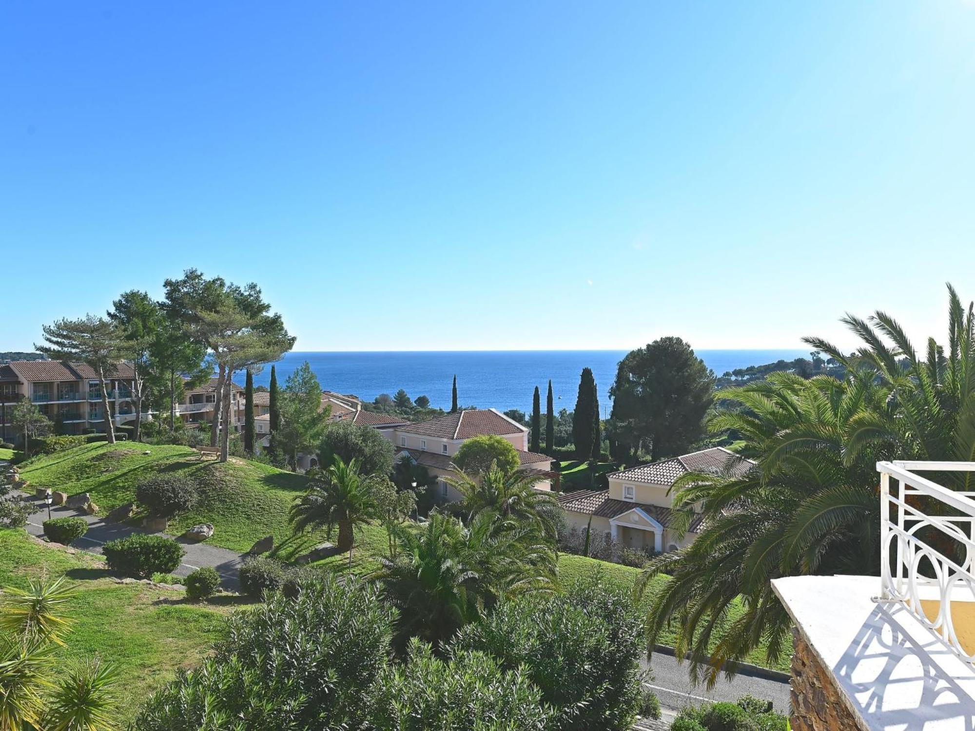 Apartment Village Cap Esterel - Le Village-52 By Interhome Saint-Raphaël Zewnętrze zdjęcie
